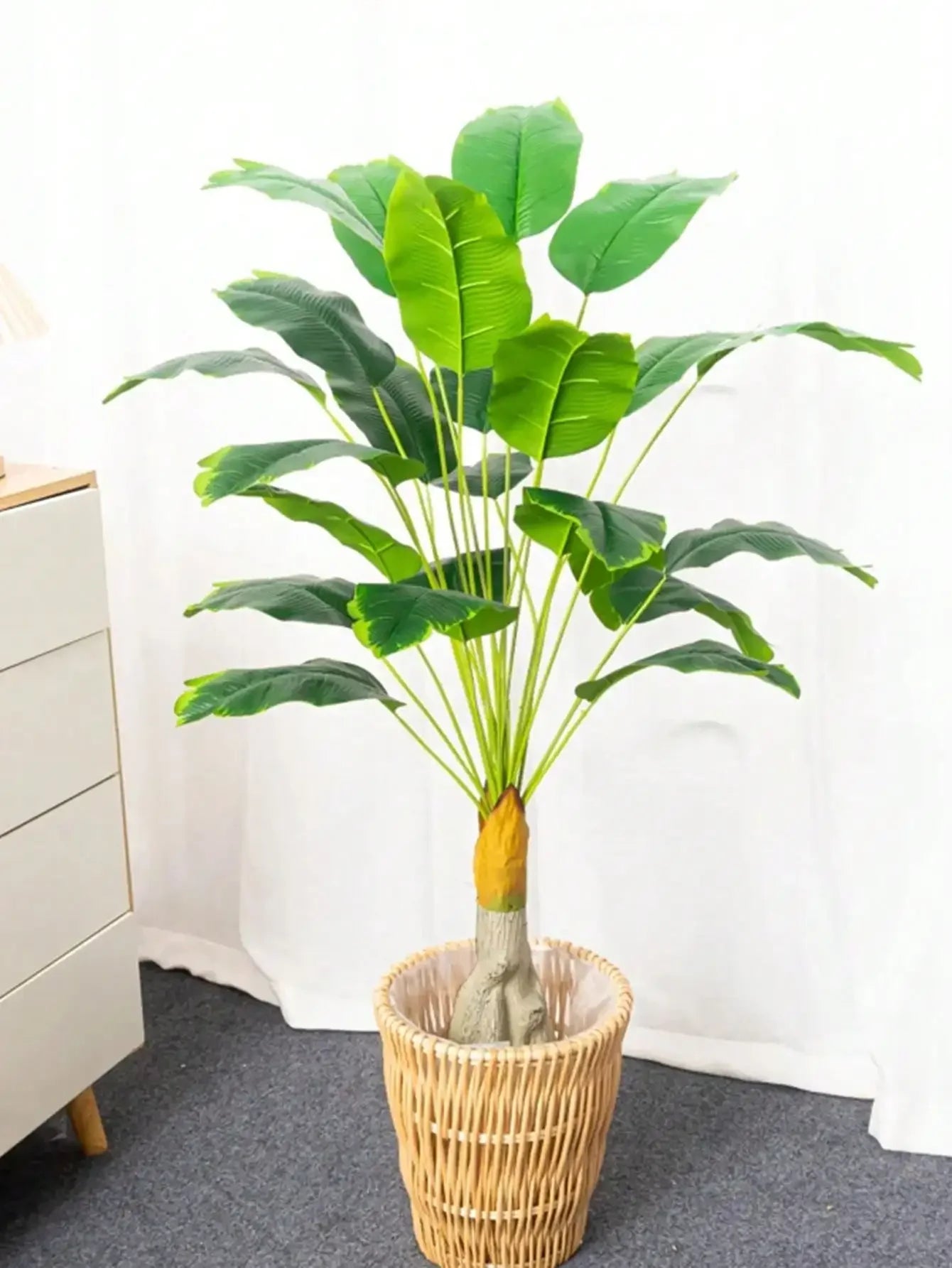 Künstliche Palme – Realistische Tropenpflanze für Heim & Garten