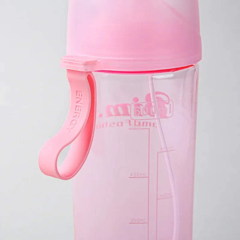 Sprühwasserflasche mit Strohhalm 600ml – BPA-frei, für Sport, Fitness & Reisen – Bild 11